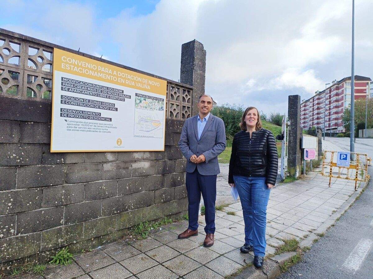 Ángel Moldes e Rocío Cochón na finca da Coca-Cola