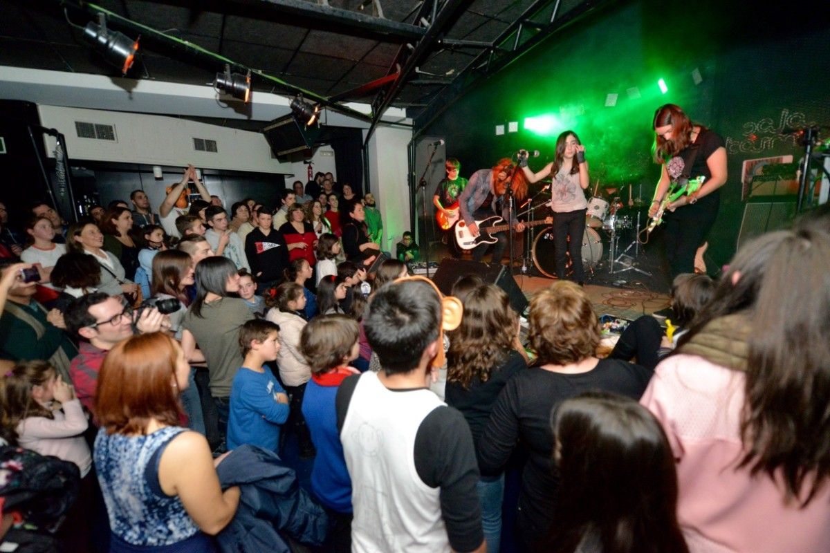Concierto de Furious Monkey House en la Sala Karma