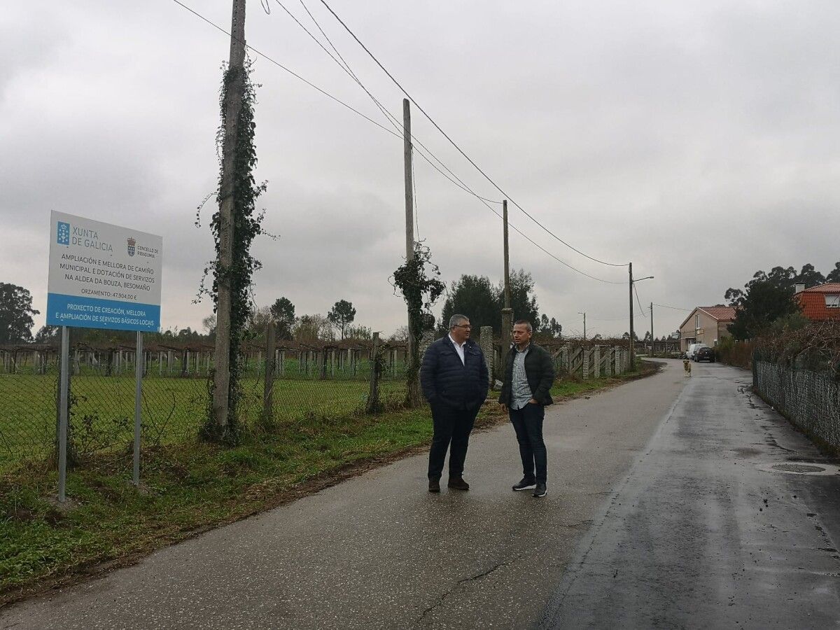 Obras na Aldea da Bouza (Besomaño)