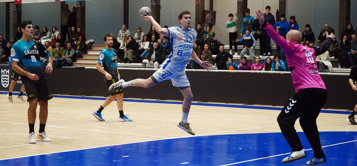 XXX Memorial Manuel Luaces entre el Cisne y la Selección Gallega Absoluta