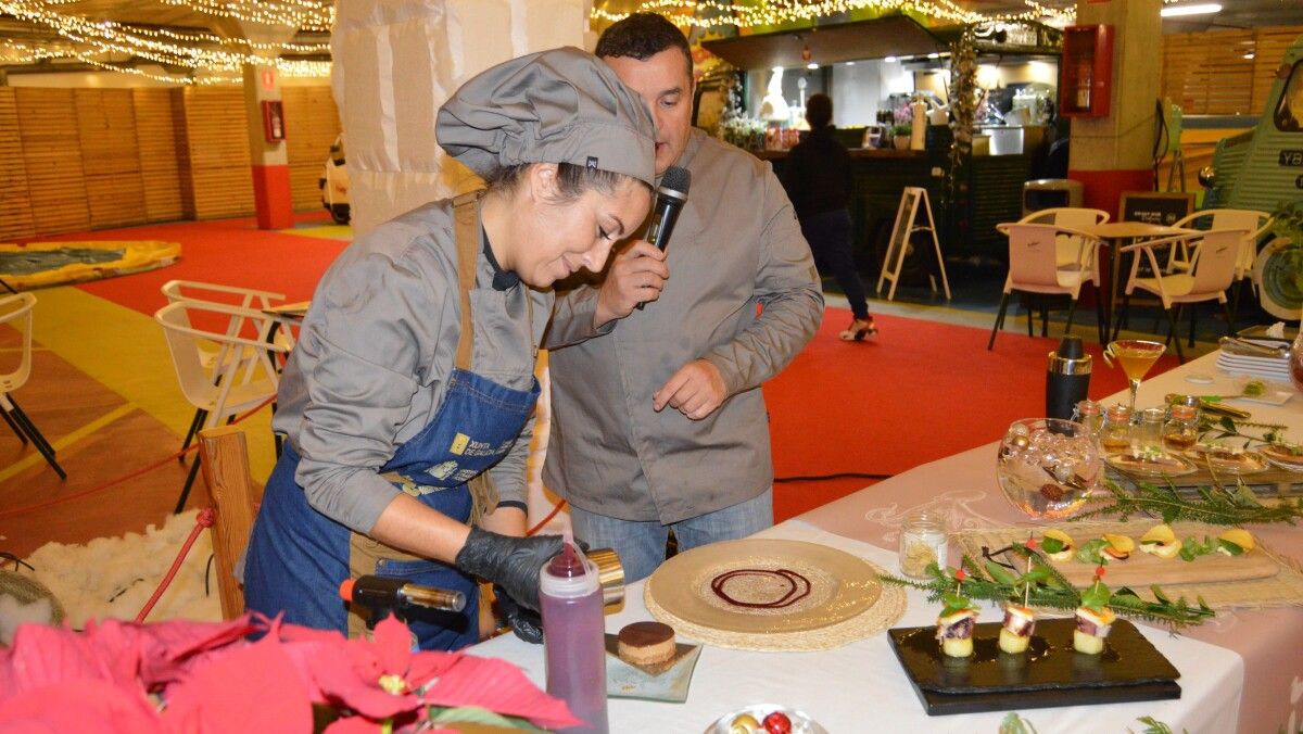 Showcooking do Nadal a cargo do alumnado do Obradoiro de Hostalería do Salnés