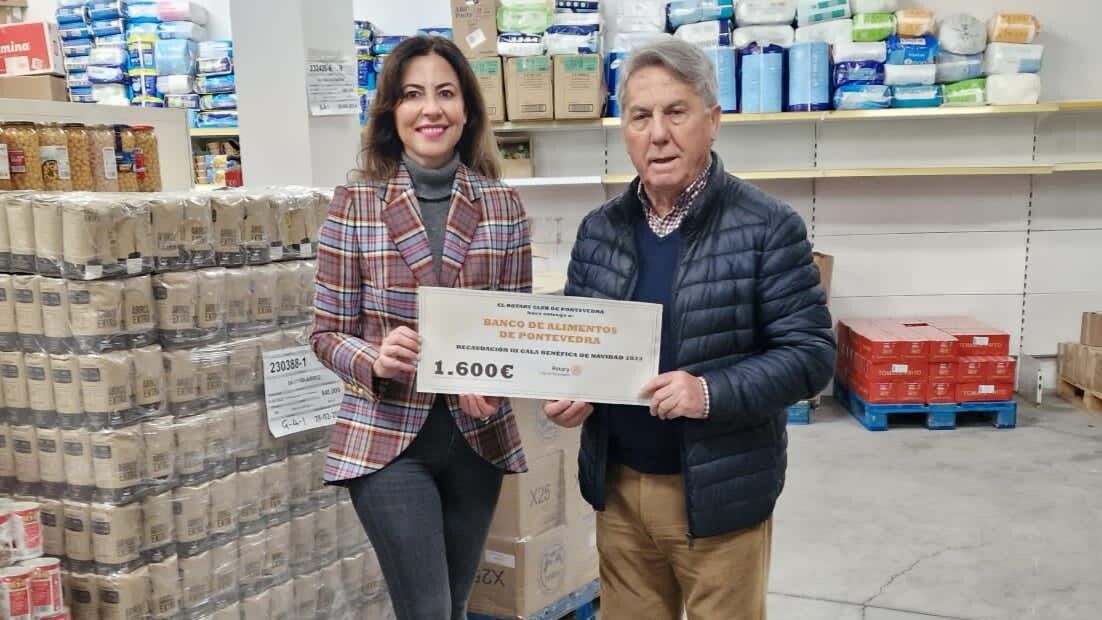 Rotary Pontevedra entrega unha doazón de 1.600 euros ao Banco de Alimentos