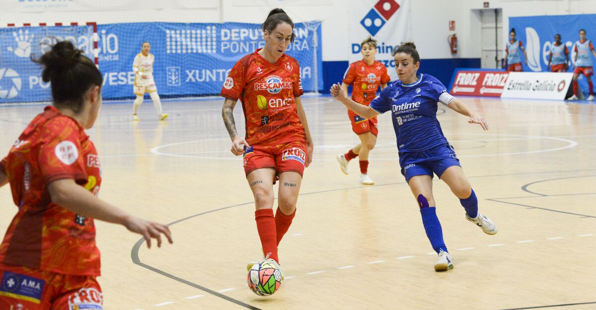Laura Uña, no partido de liga entre Poio Pescamar e Ourense Envialia na Seca