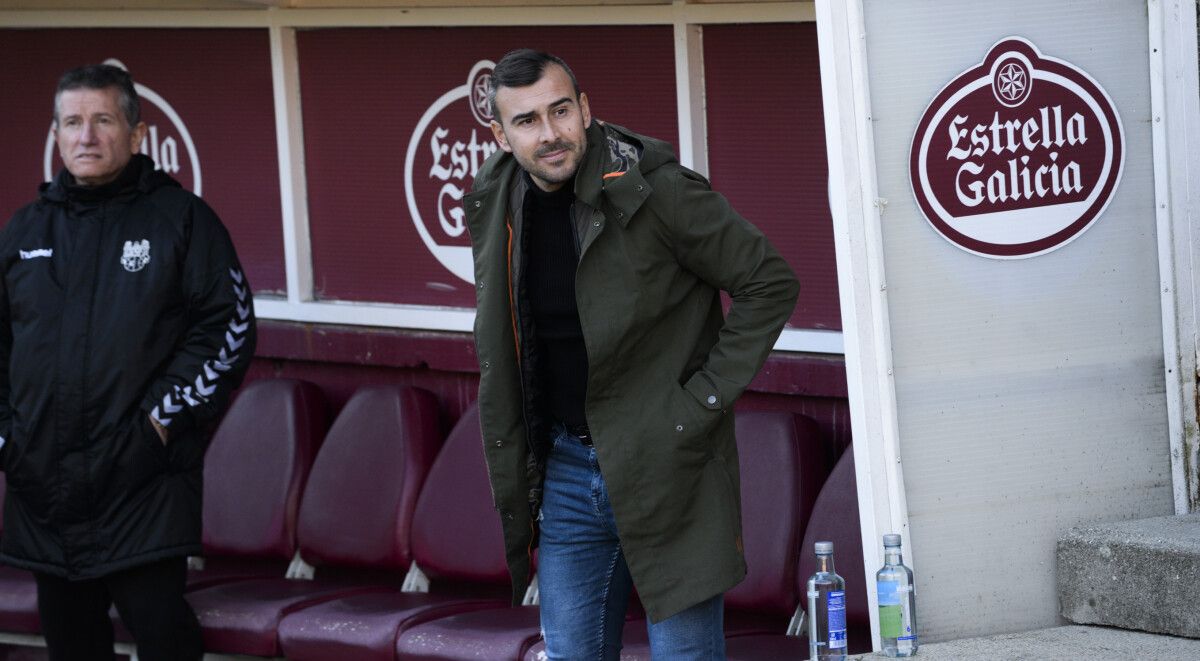Yago Iglesias, no partido de liga entre Pontevedra e Deportivo Fabril en Pasarón