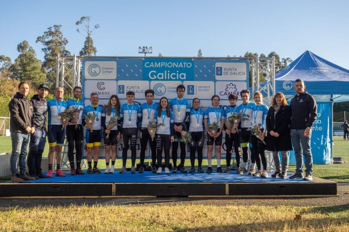 Podio de gañadores do Campionato de Galicia de Ciclocrós celebrado en Cambre