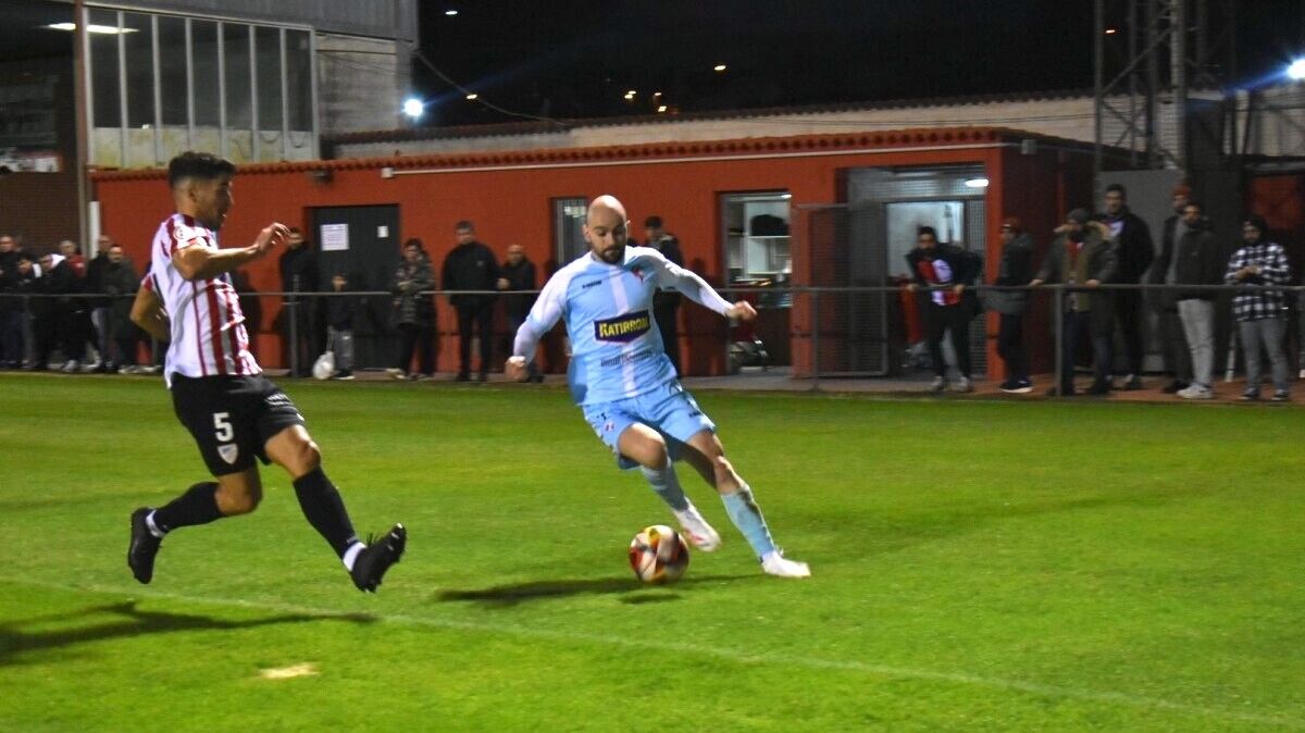 Partido entre Atlético Arteixo y Arosa