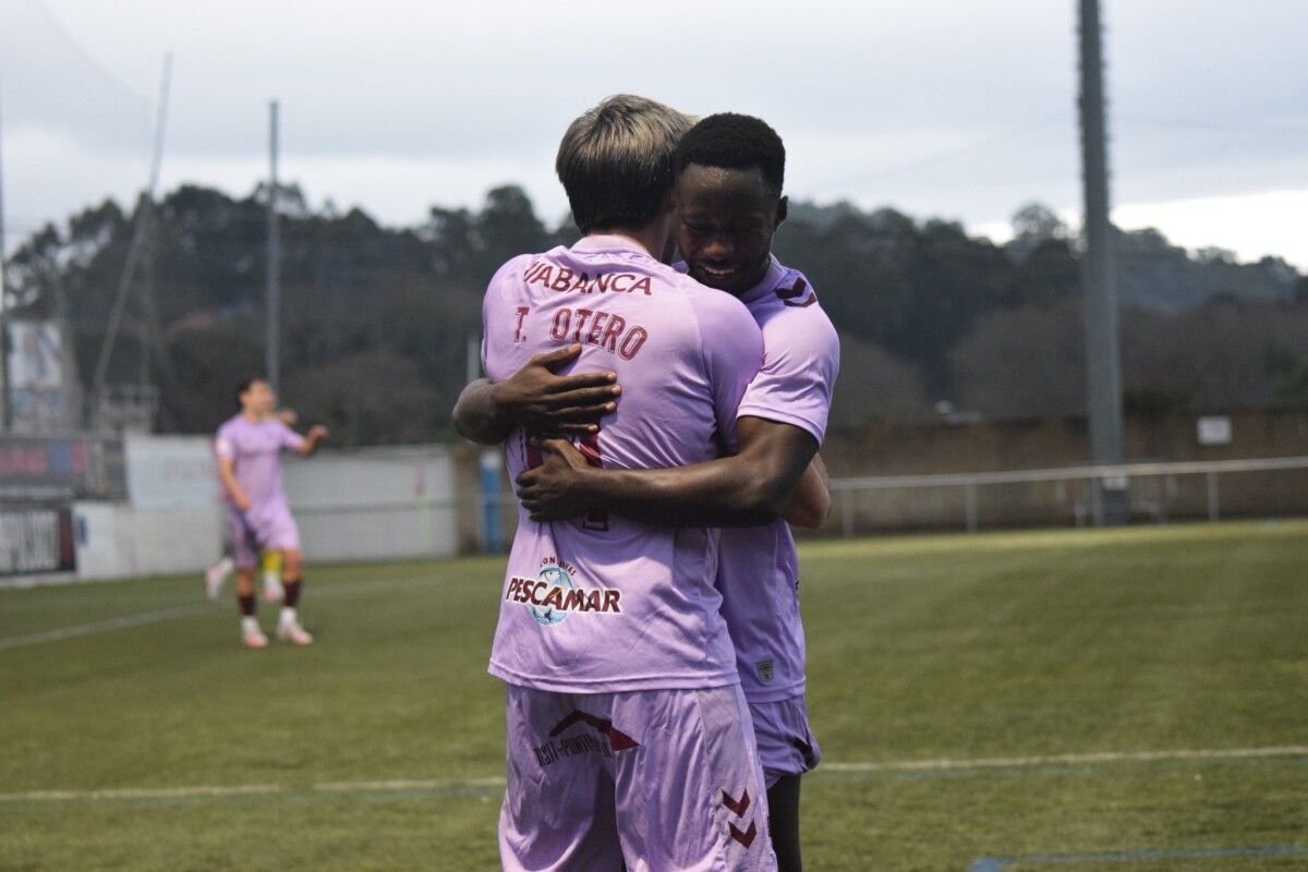 Partido entre Alondras y Pontevedra B