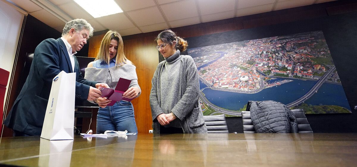 Recepción na alcaldía de Pontevedra á campioa en loita Lydia Pérez Touriño