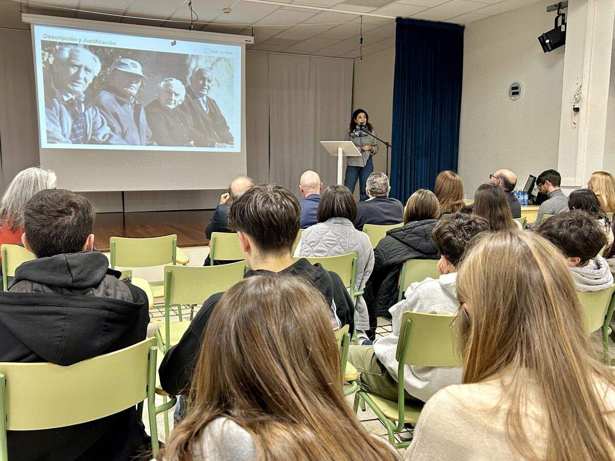 Presentación do programa piloto "man a man"