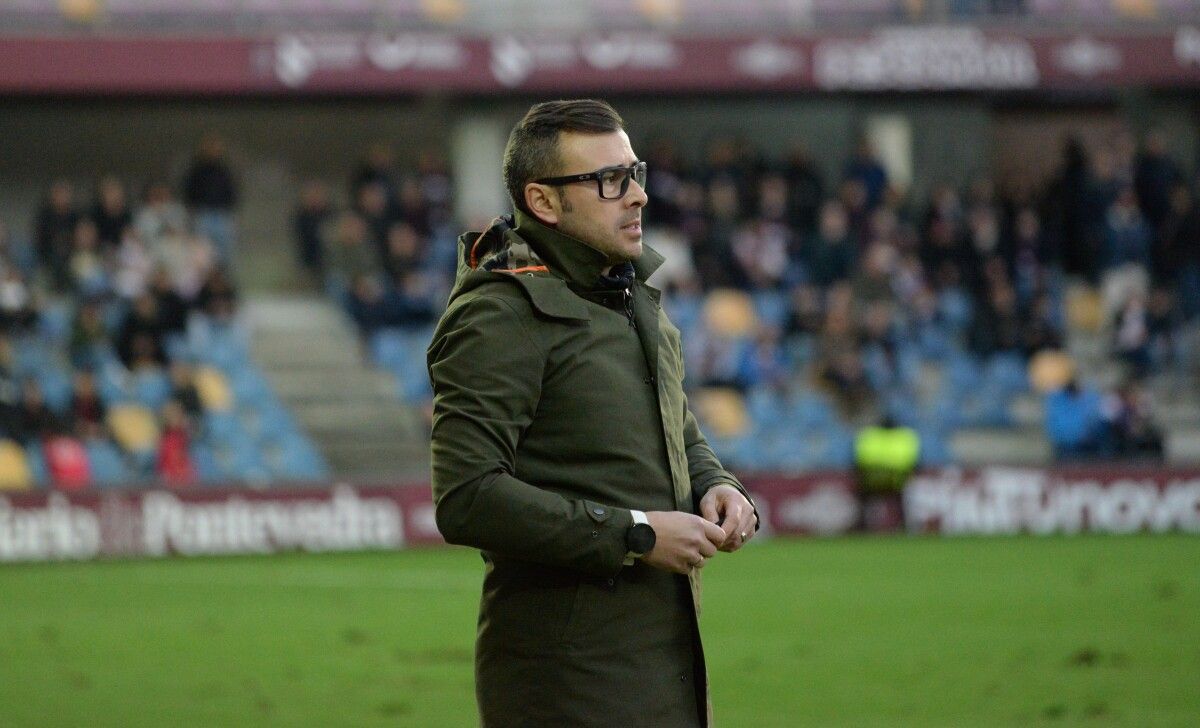 Yago Iglesias, en el partido de liga entre Pontevedra y Valladolid Promesas en Pasarón