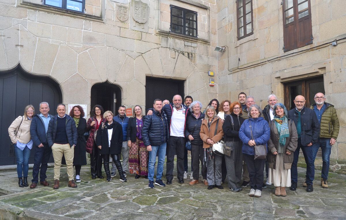 Participantes na comisión de intercambio de aloxamentos universitarios
