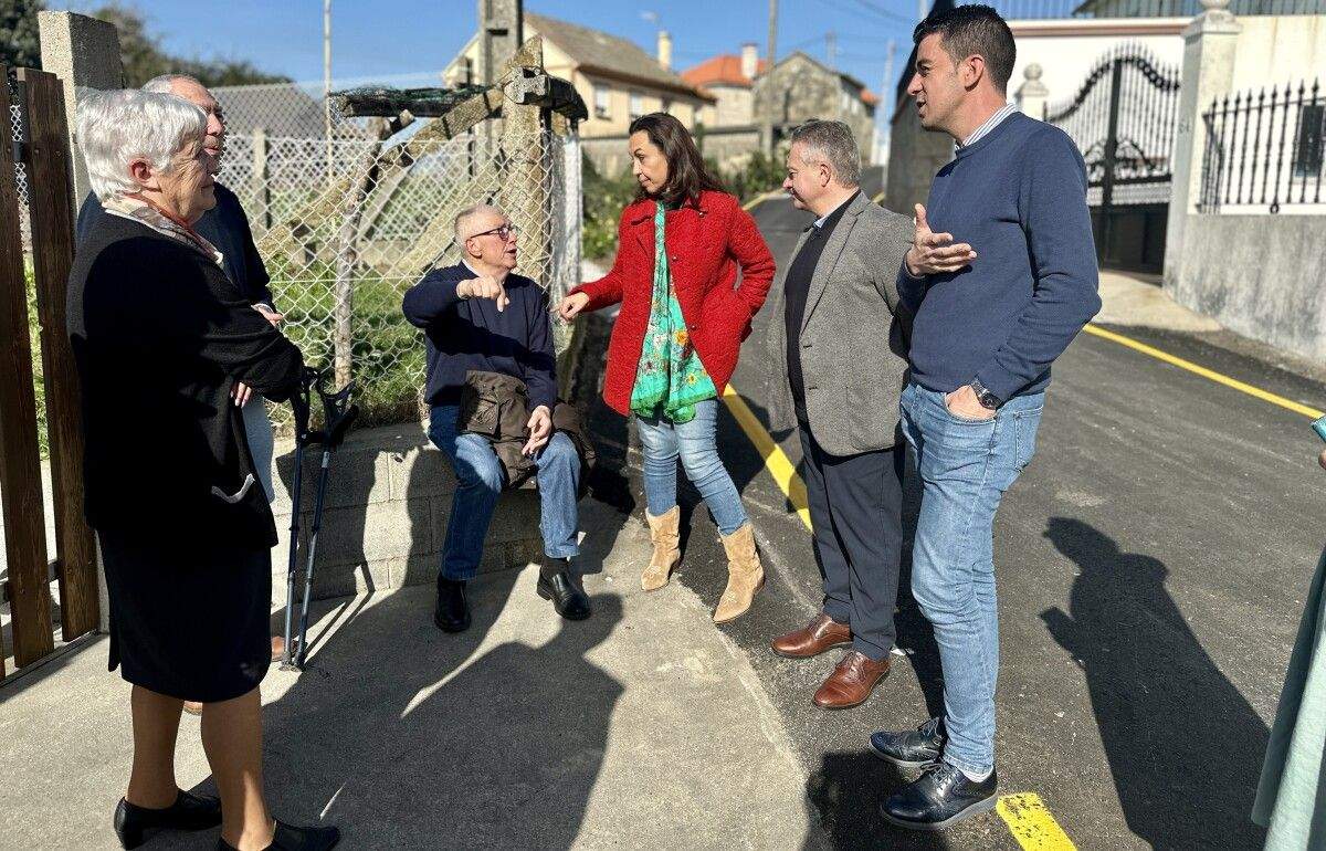 María Ramallo, Manuel Santos y Pablo Novas recabaron opinión de los vecinos