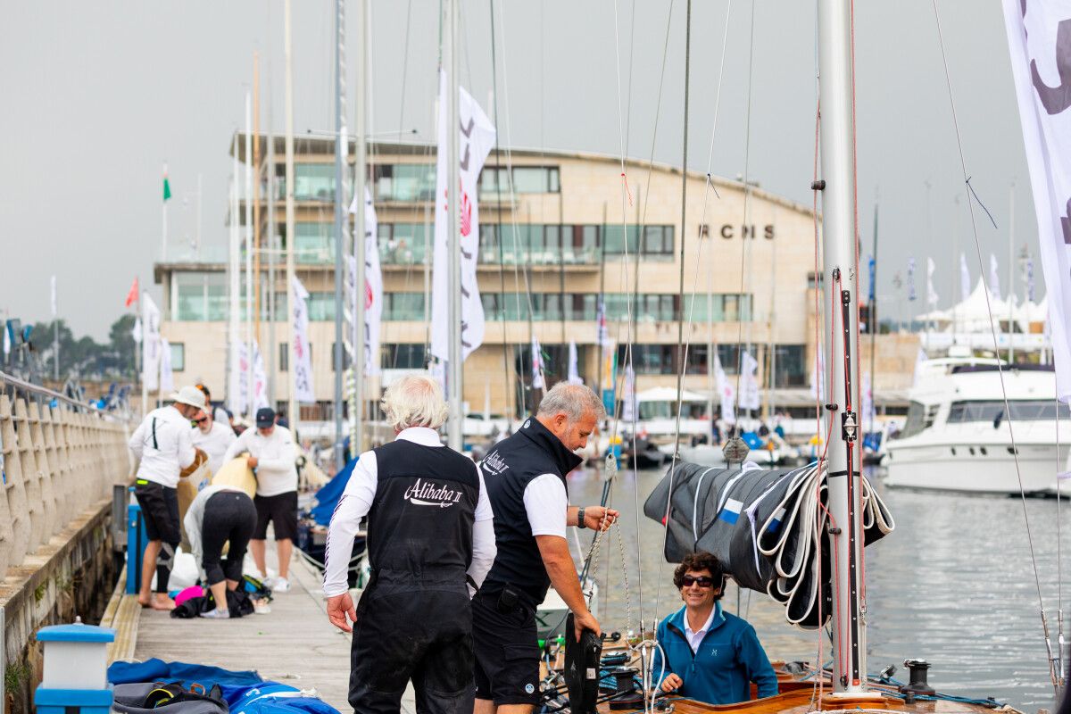 Ambiente en Sanxenxo durante o campionato de vela