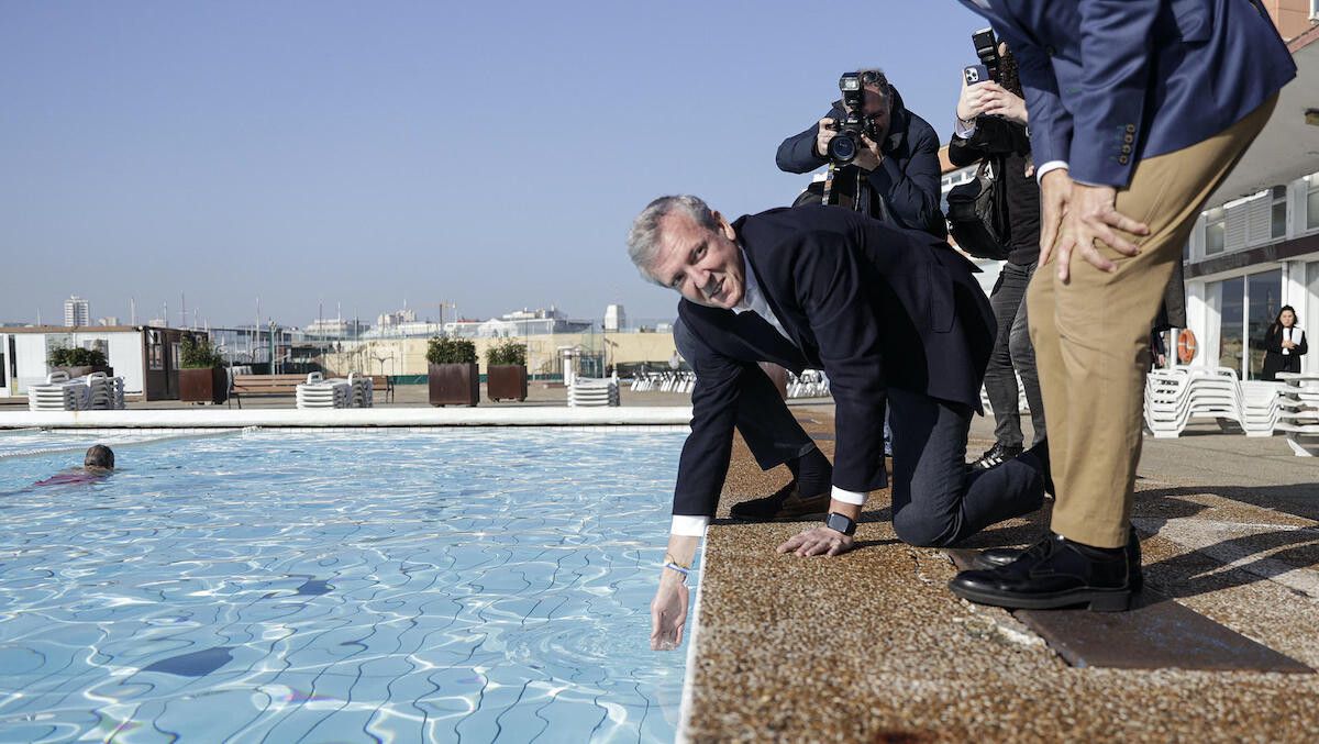Alfonso Rueda, en una instalación deportiva