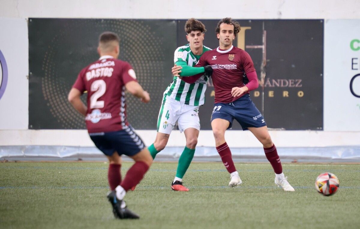 Partido entre Guijuelo e Pontevedra