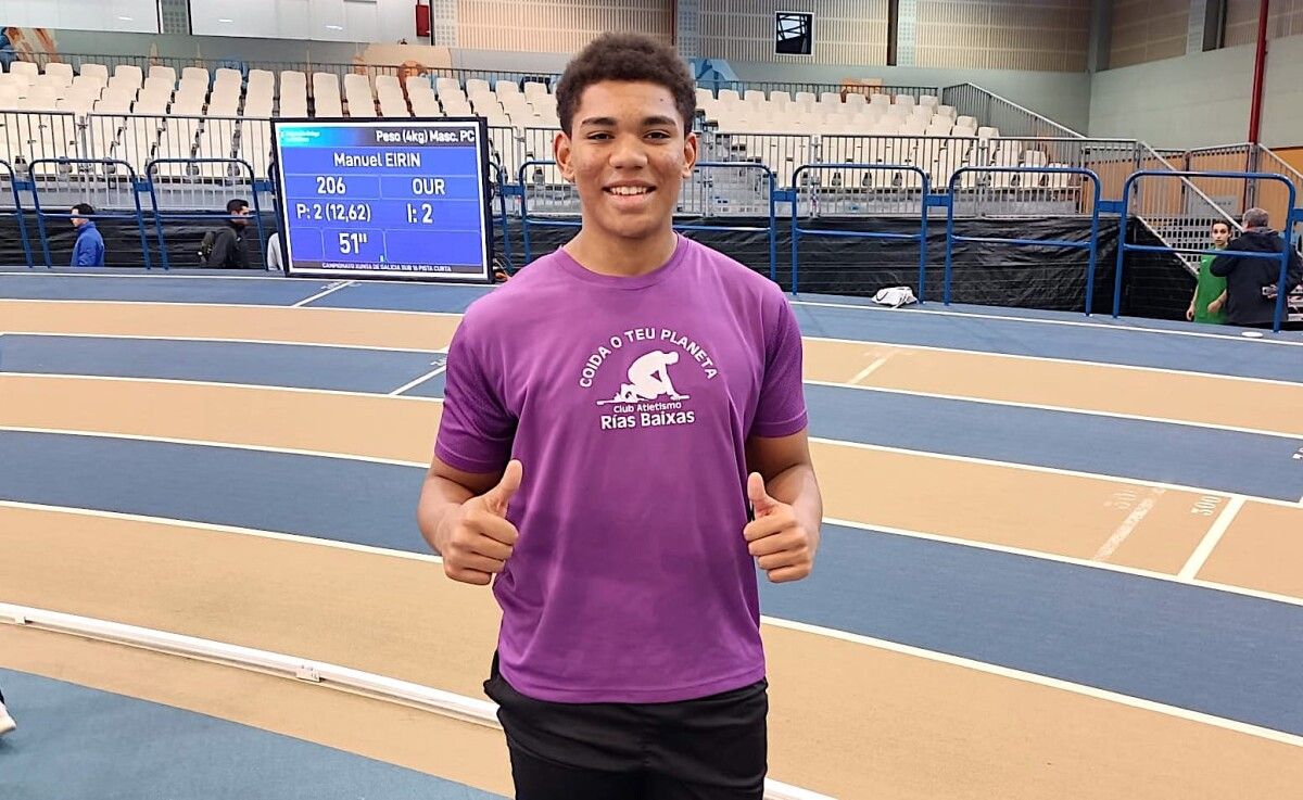 Hugo Casañas tras bater en Ourense o récord de España sub-16 de lanzamento de peso