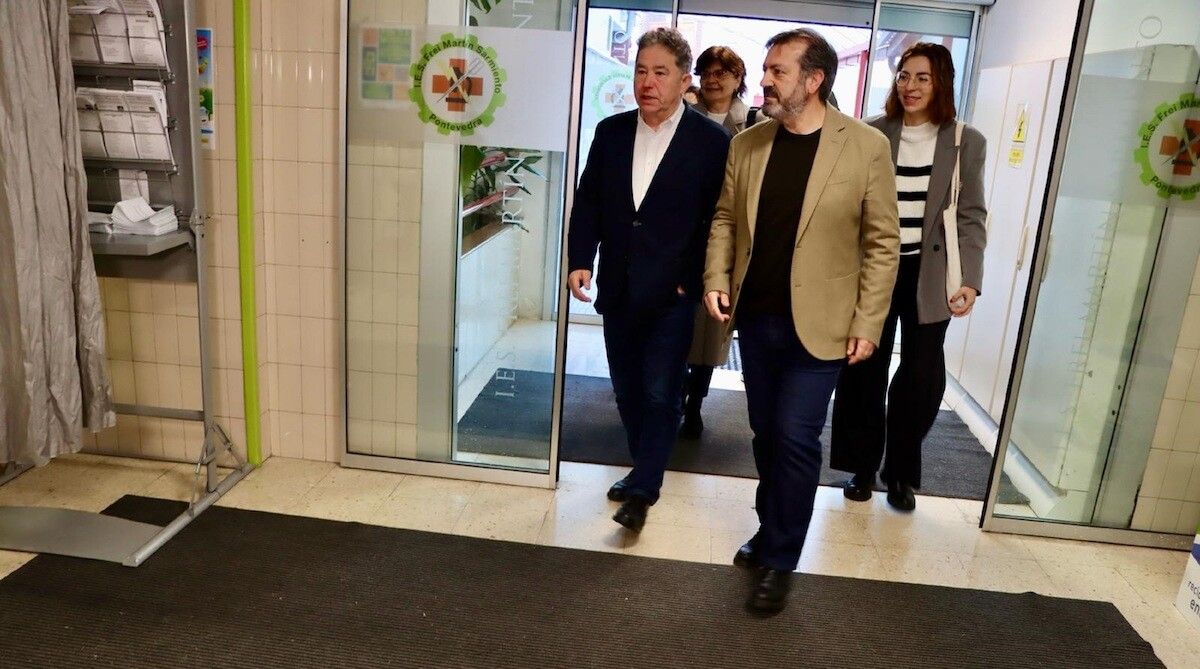 Luis Bará, votando en las elecciones gallegas del 18F