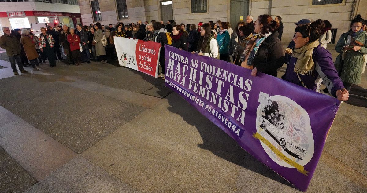 Concentración feminista por el crimen machista de Beatriz Lijó en Baiona