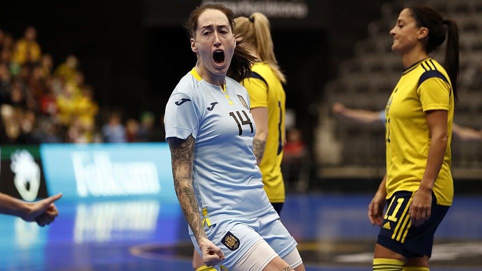 Laura Uña, nun partido coa Selección Española