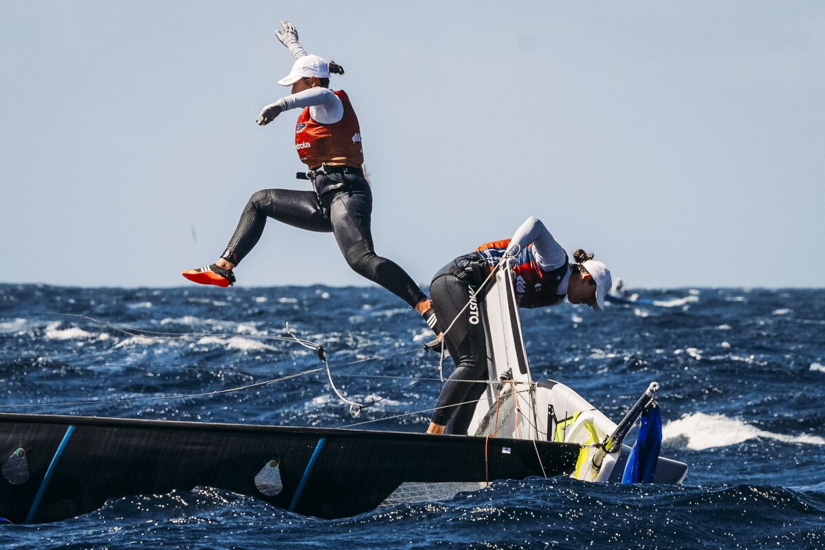 Támara Echegoyen y Paula Barceló, en el Mundial de 49er FX en Lanzarote