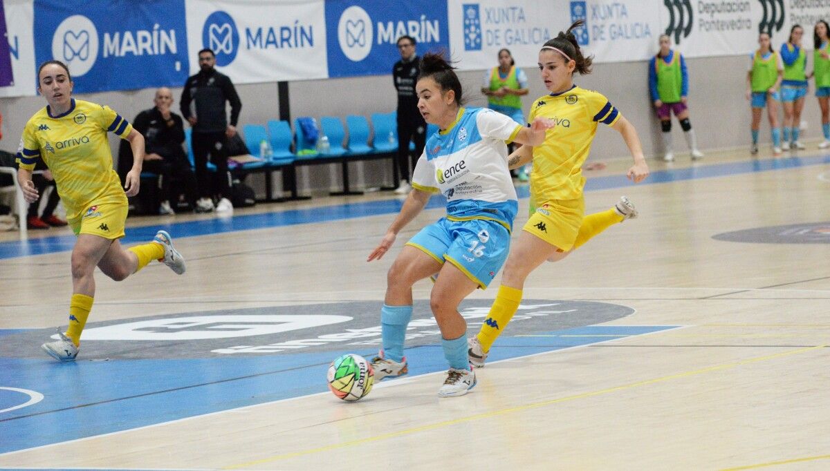 Partido de liga entre Marín Futsal e Alcorcón na Raña