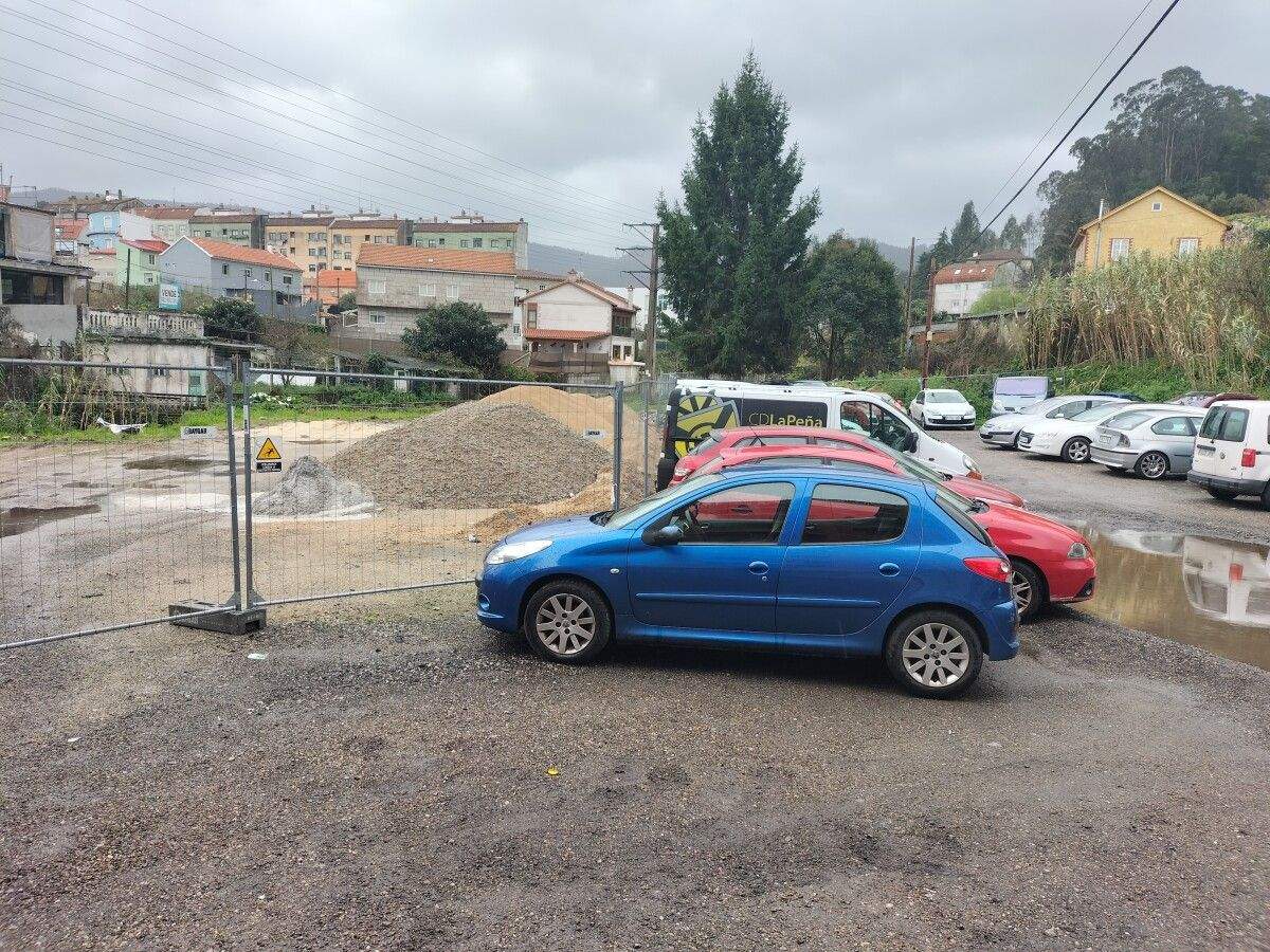 Zona reservada para as obras no río Lameira