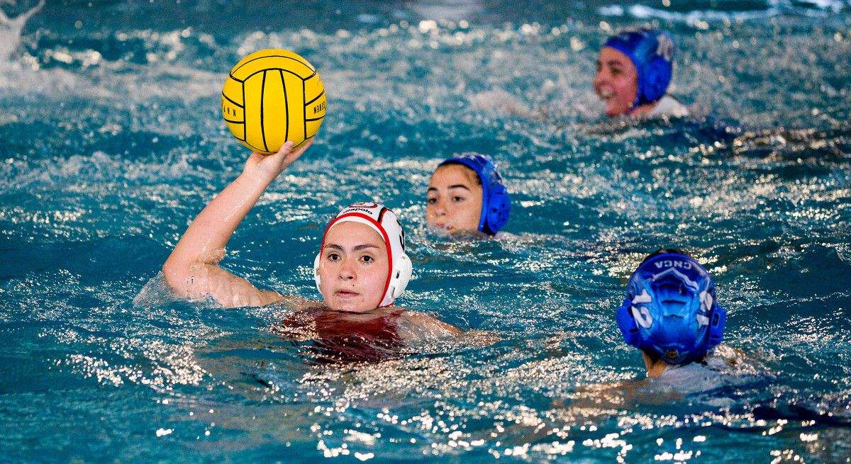 Partido de la fase por la permanencia entre el Waterpolo Pontevedra y el Alcorcón en Rías do Sur