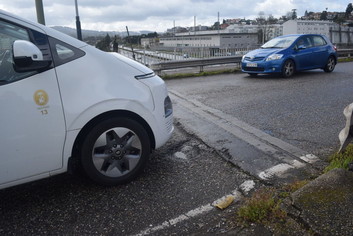 Resalto en el puente sobre la autopista en Domingo Fontán