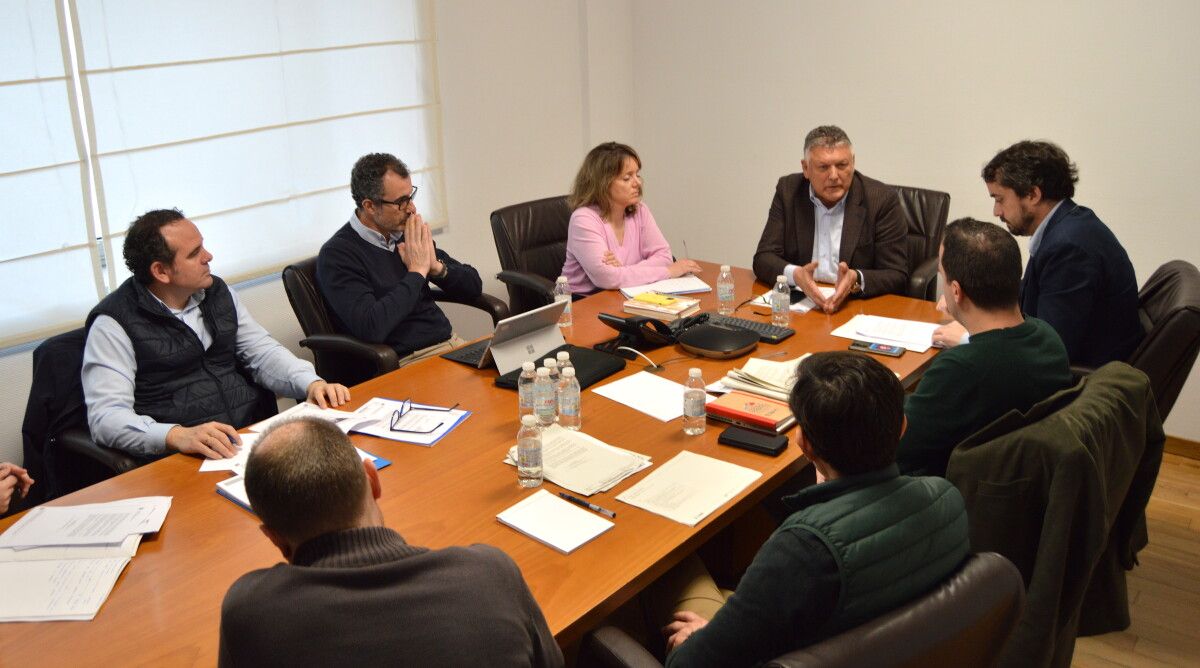 Reunión de la comisión para la regeneración de A Carabuxeira y Lavapanos