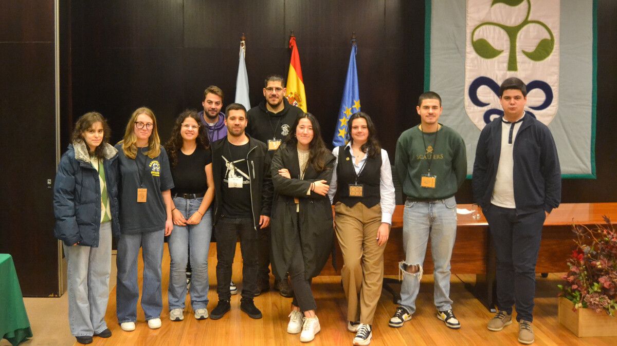 Integrantes de la delegación de estudiantes de la Escuela de Ingeniería Forestal 