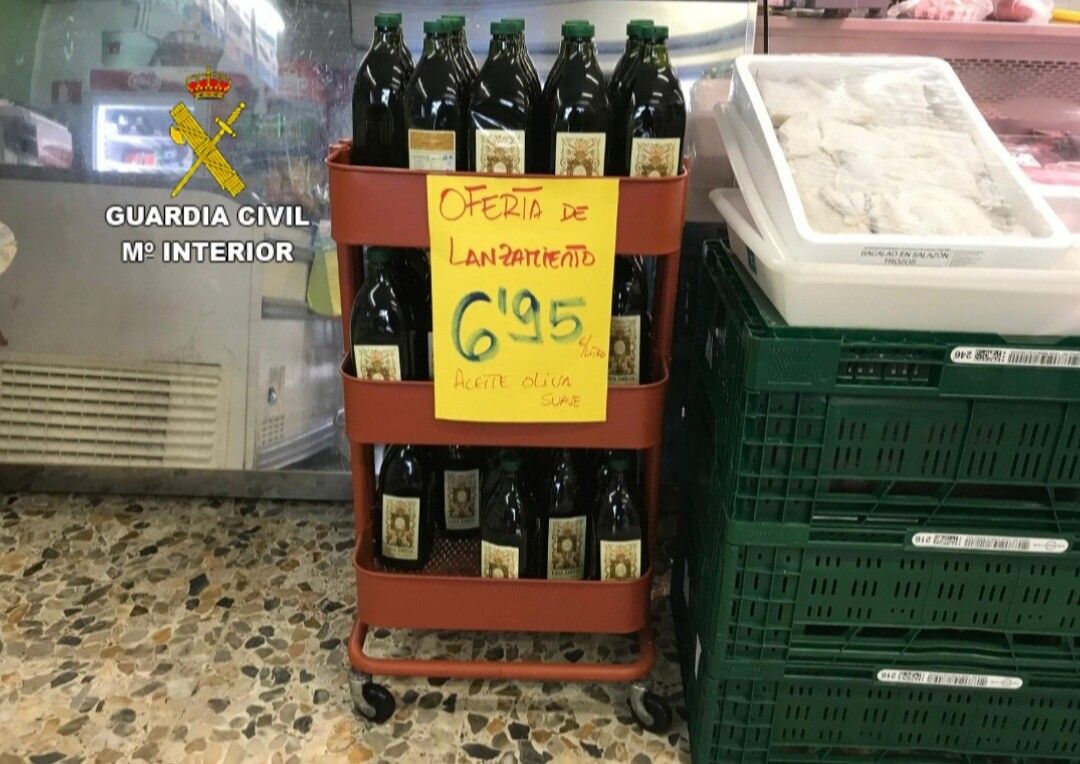 Intervenidos 1.573 litros de aceite de oliva procedentes de Portugal por irregularidades en su etiquetado