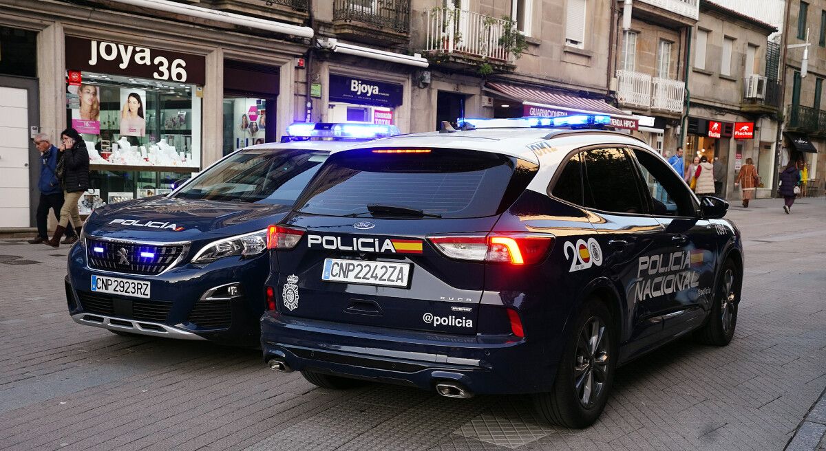 Patrullas da Policía Nacional en Pontevedra