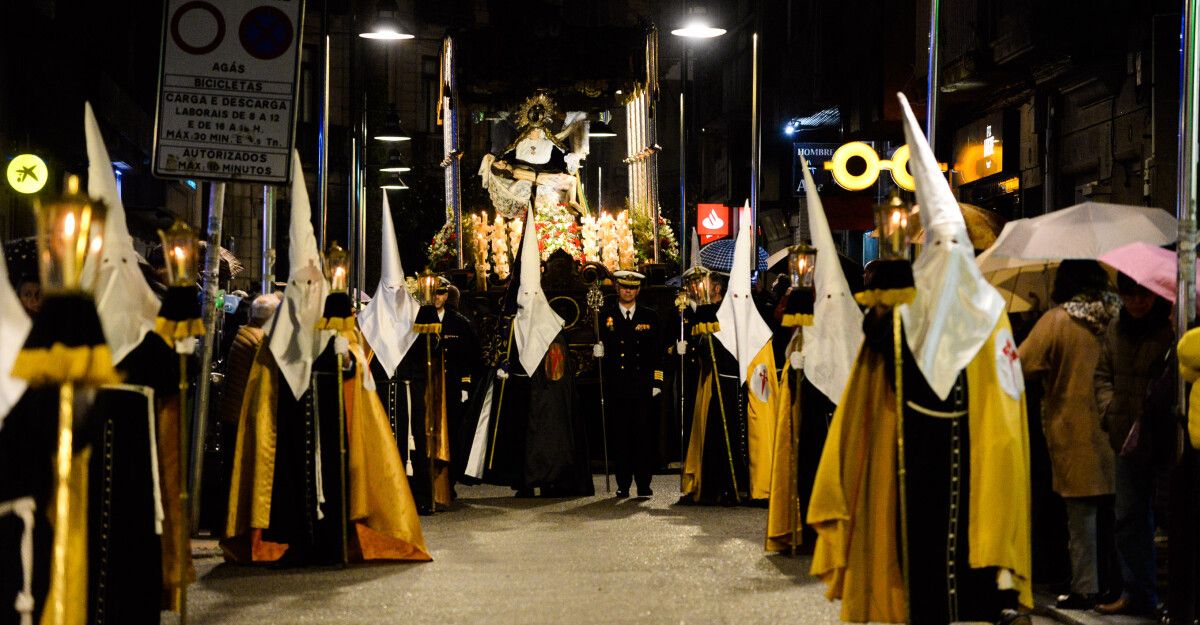 Procesión do Santo Enterro en Pontevedra Procesión do Santo Enterro en Pontevedra