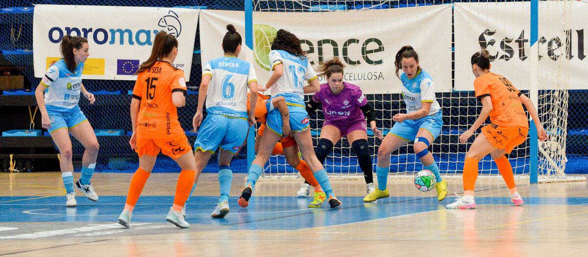 Partido de liga entre Marín Futsal e Burela na Raña
