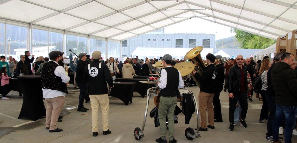 Carpa onde se celebra a Festa da Ostra 2024