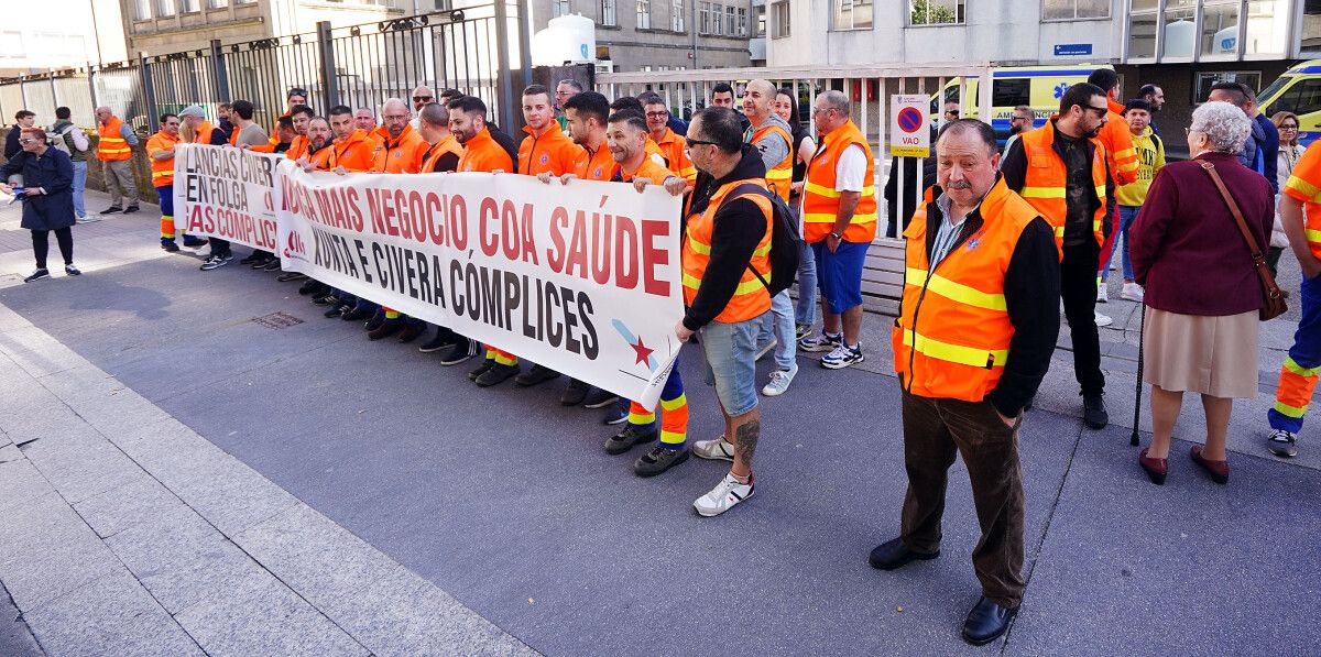 Protesta de traballadores de Ambulancias Civera