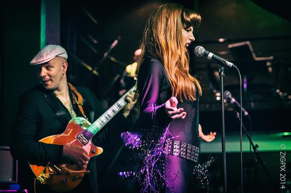 The Dustaphonics en concierto