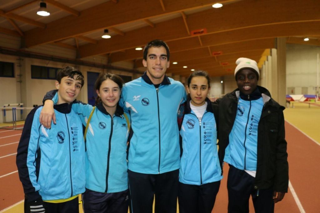 Equipo da Gimnástica que participou no campionato galego de probas combinadas
