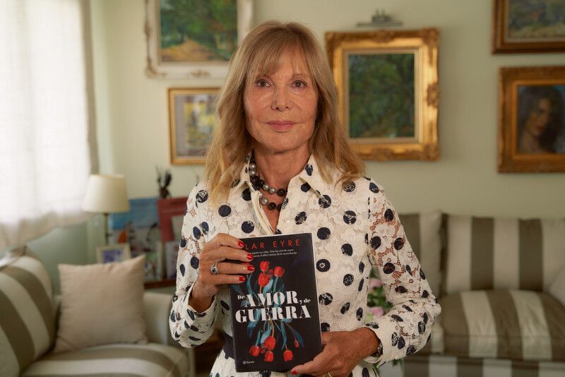 Cara a cara #428: Pilar Eyre e 'De amor y de guerra'