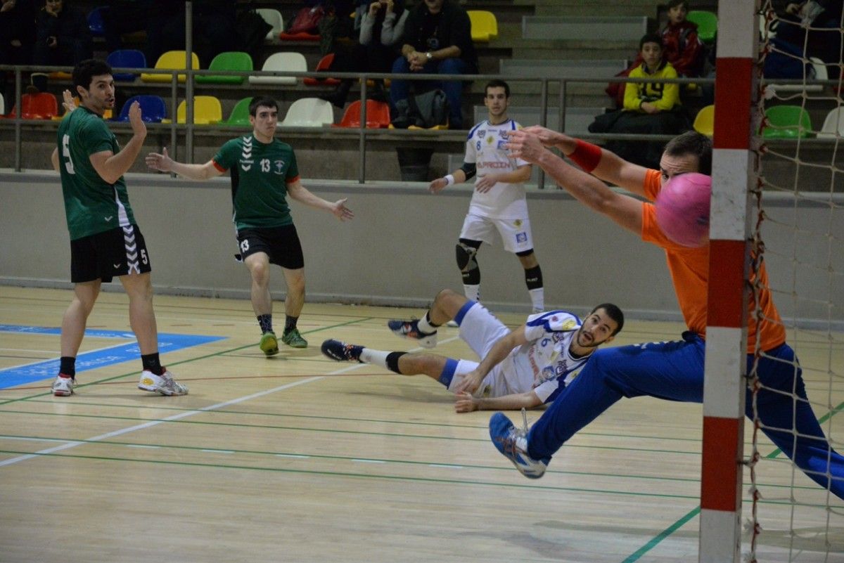 Partido entre Cisne e Lavadores no CGTD