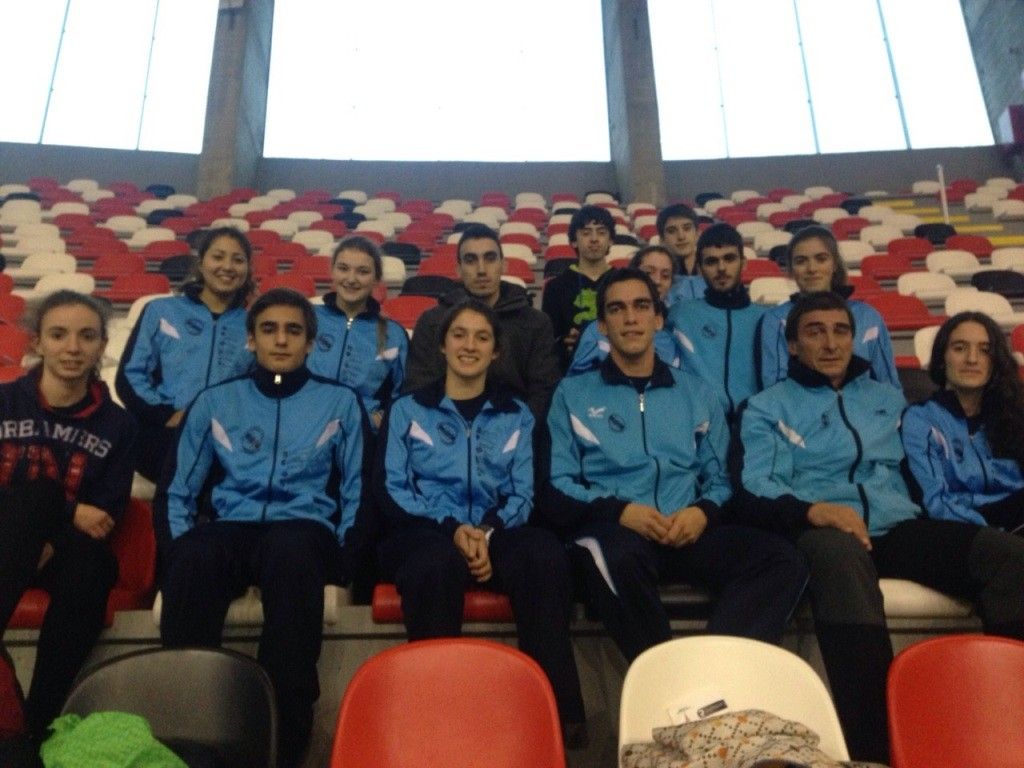 Atletas de la Gimnástica en el Gallego Juvenil y Junior