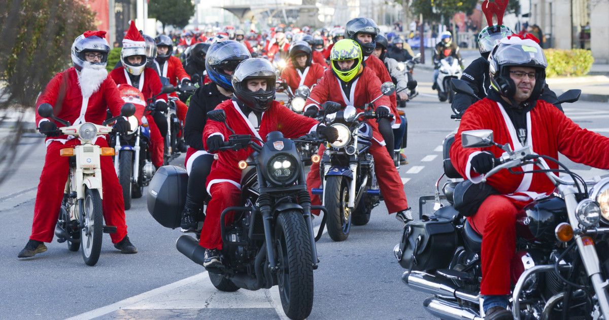 'Papanoelada' motera solidaria en Marín 2022 'Papanoelada' motera solidaria en Marín 2022