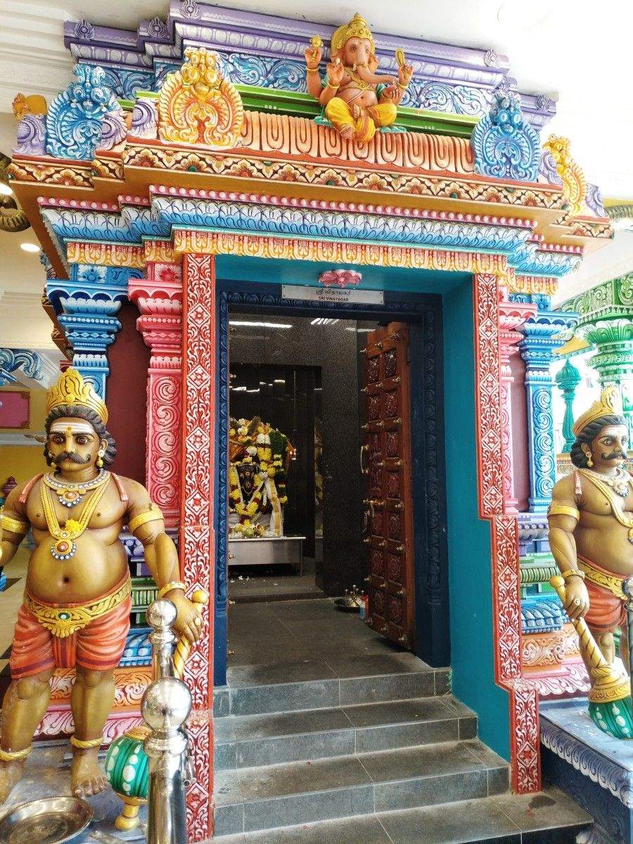 Templo no recinto de Batu (1)