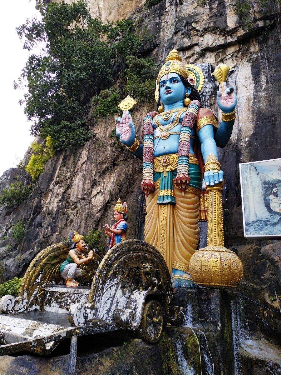 Entrada á Cova do Ramayana