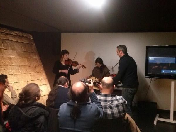 Actuación musical de Carmen Gallego e César Loureiro