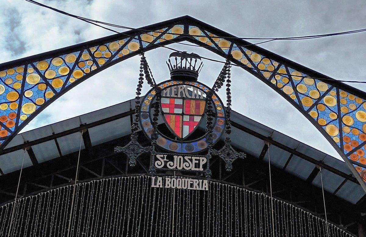 Arco de entrada ao Mercat de la Boqueria