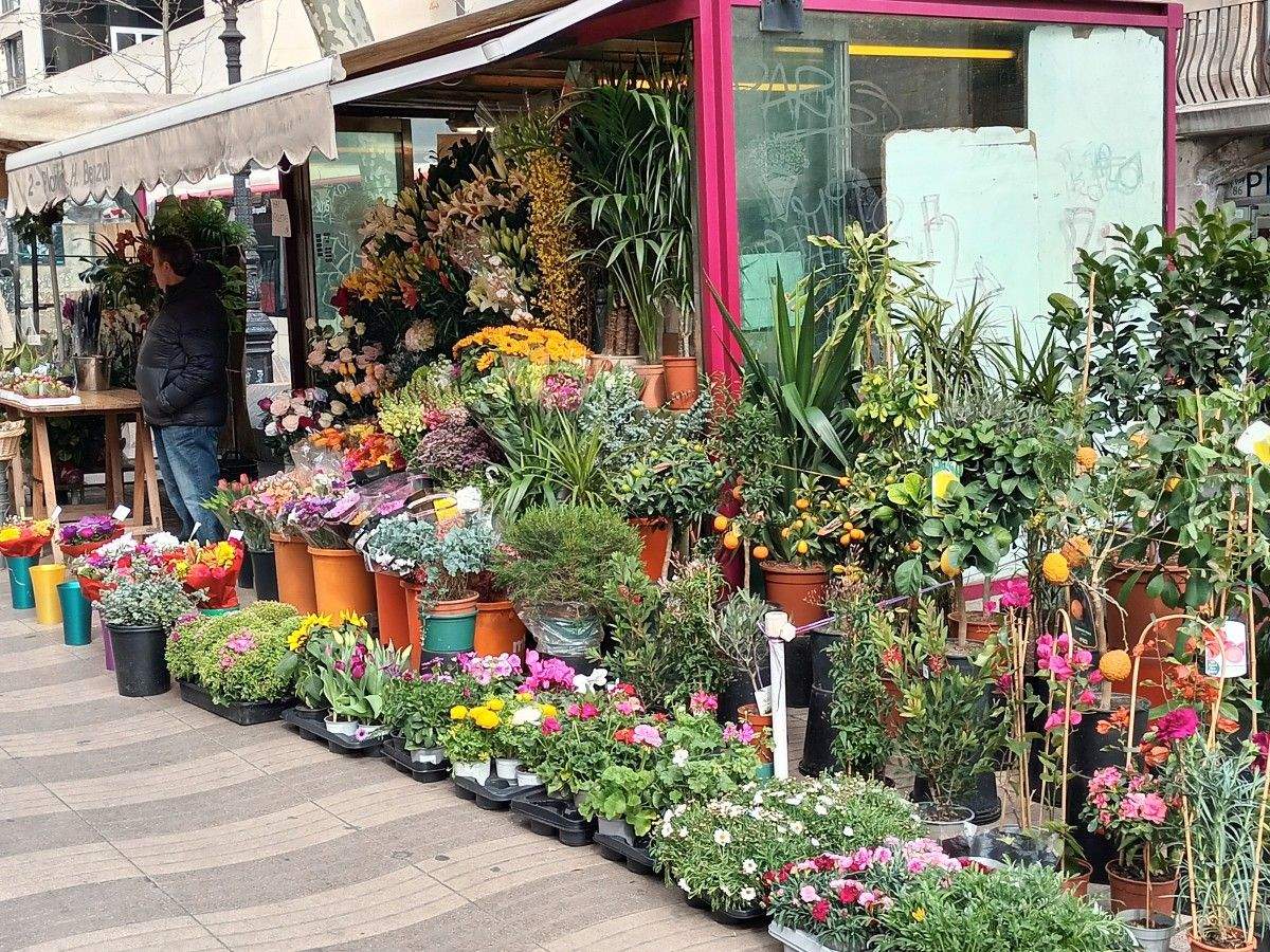 Quiosco de flores na Rambla de les Flors