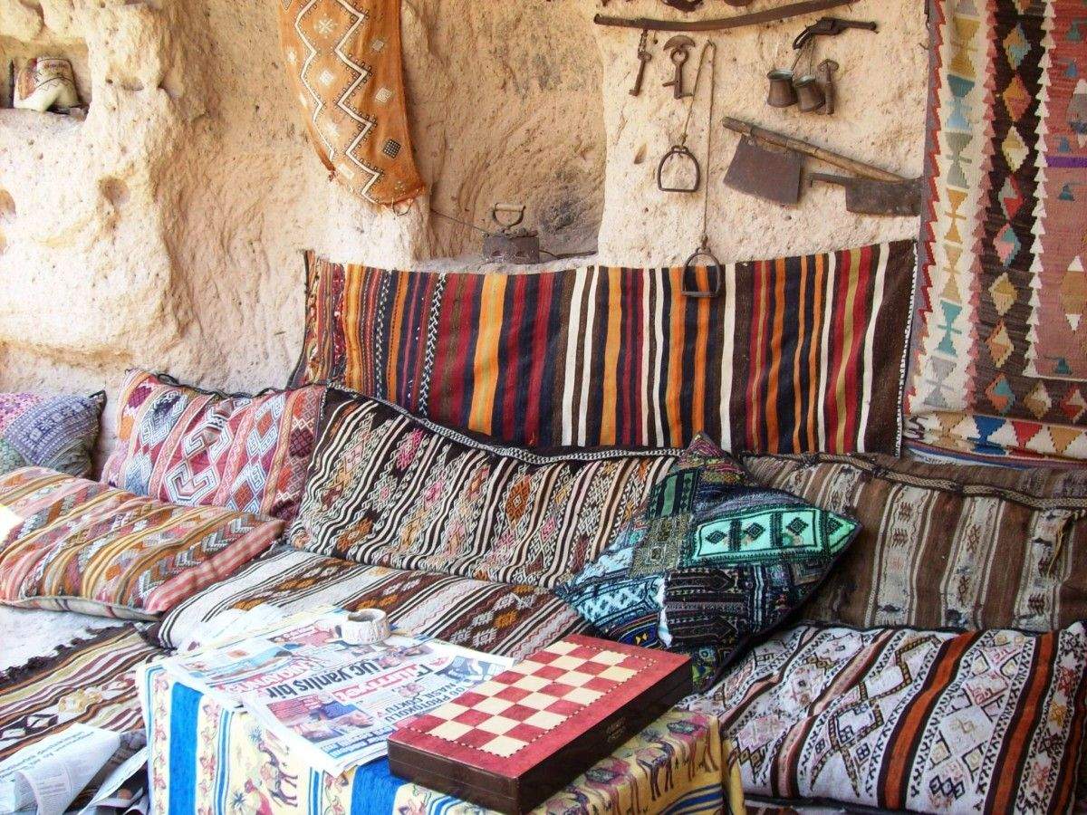 Interior dunha casa da vila de Üçhisar