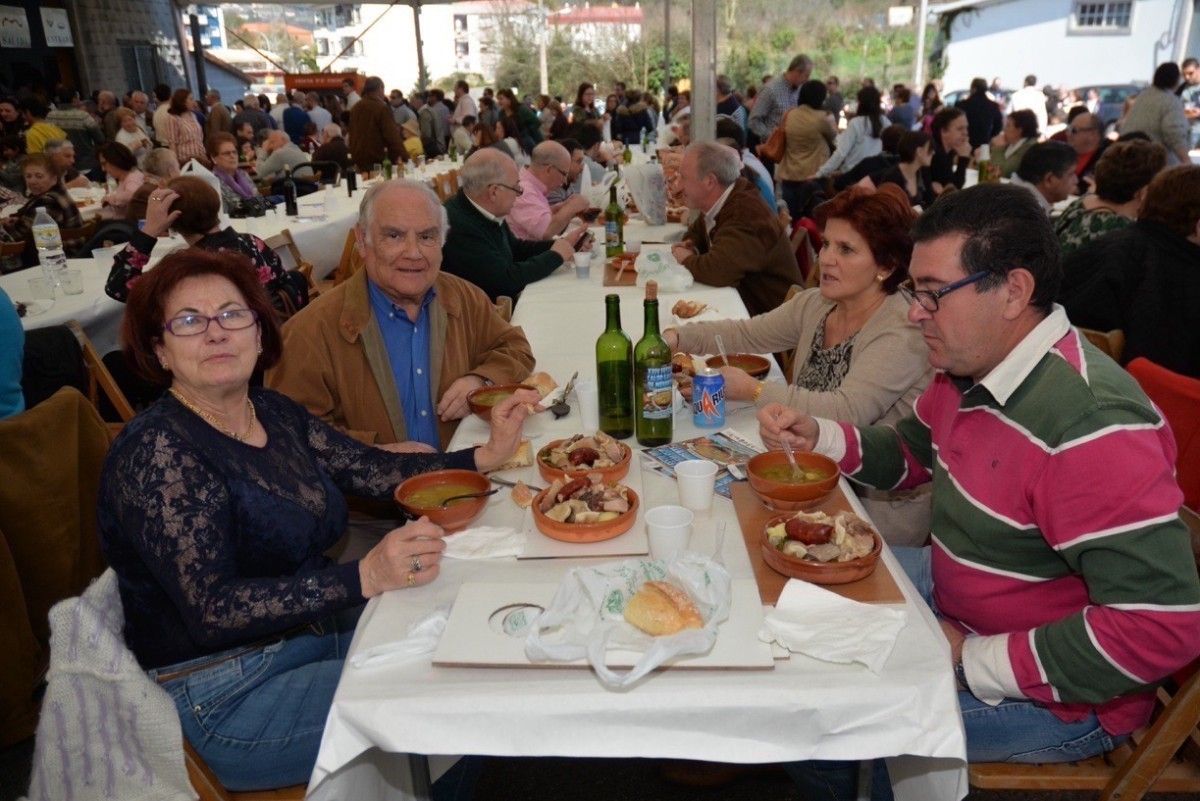 Asistentes a la XXIV Festa do Caldo de Mourente