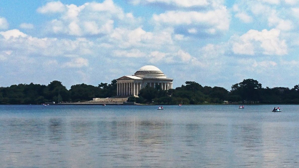 Memorial de Thomas Jefferson á beira da Tidal Basin